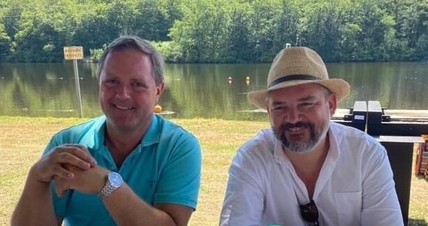 Gelebte Freundschaft: Unsere Bürgermeister Bernd Obst und Ludovic Géraudie an den Ufern der Vienne